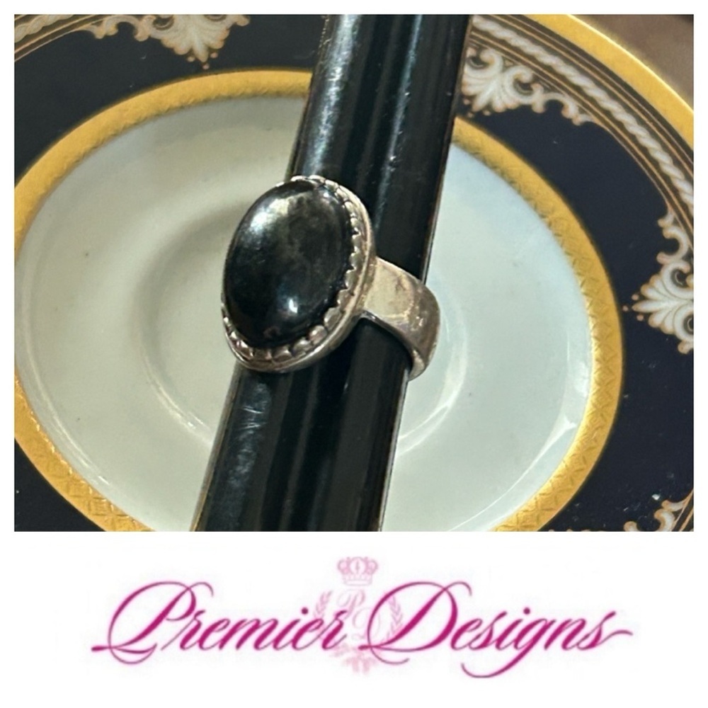 Vintage Hematite Silver-tone Ring